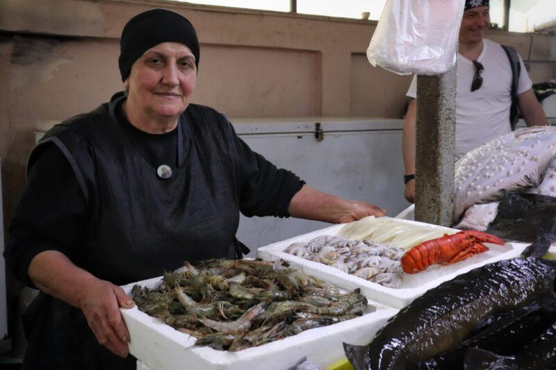 oh my god twitter doesn’t include alt text from images in their API