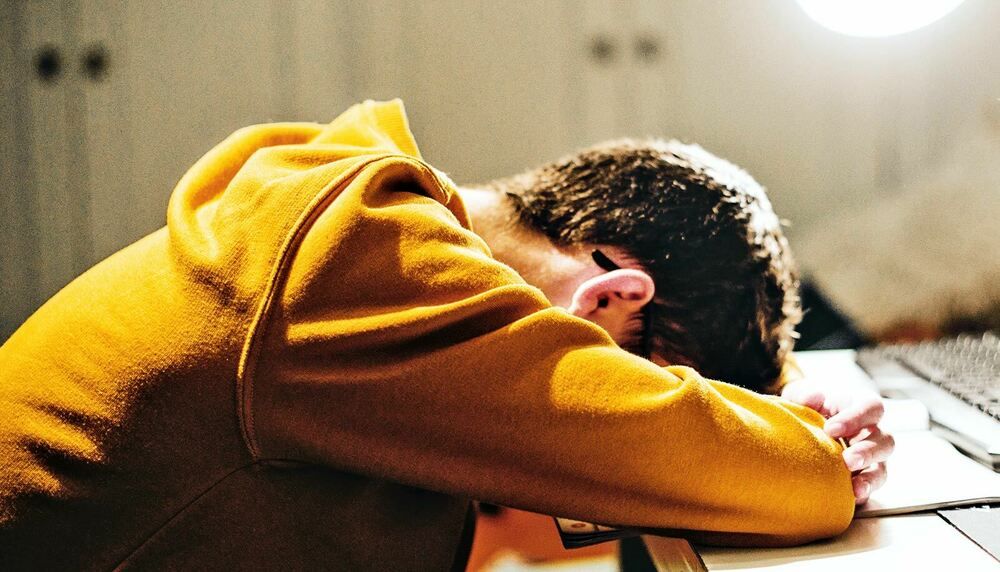 oh my god twitter doesn’t include alt text from images in their API