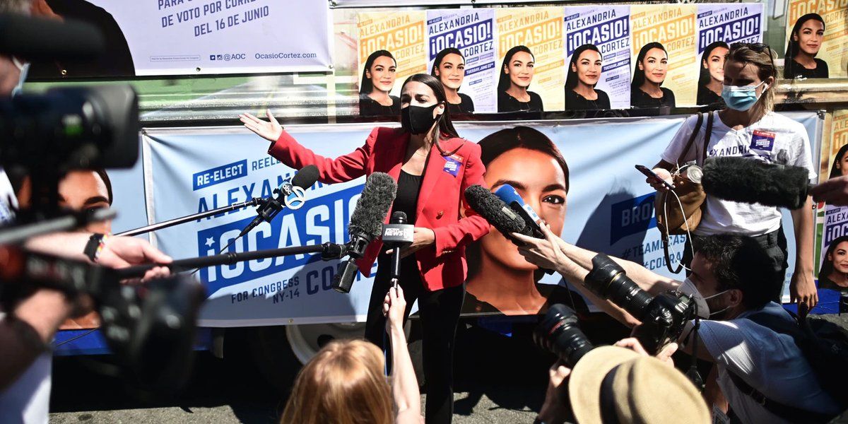 oh my god twitter doesn’t include alt text from images in their API