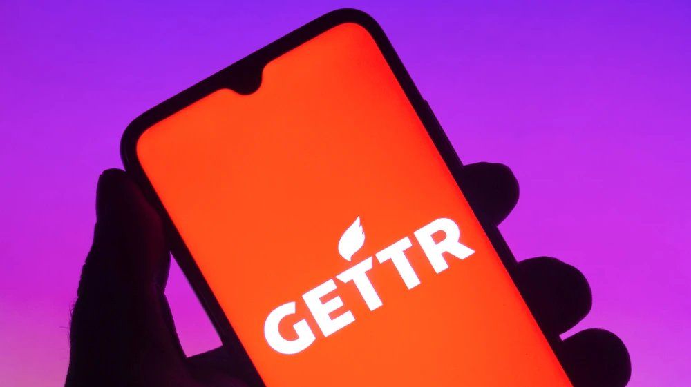 oh my god twitter doesn’t include alt text from images in their API