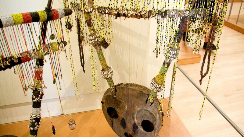 oh my god twitter doesn’t include alt text from images in their API