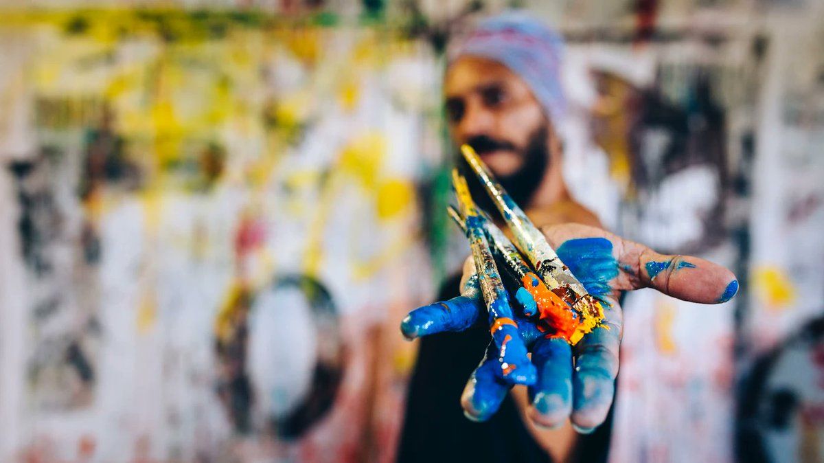 oh my god twitter doesn’t include alt text from images in their API